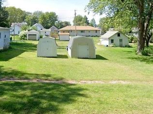 406 N Vine St, Creston, IA 50801