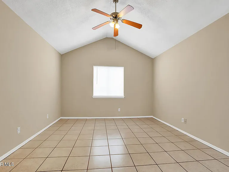 2304 Tierra Blanda Dr — Photo 7