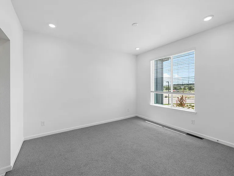 6817 Huddersfield Ln — Photo 18