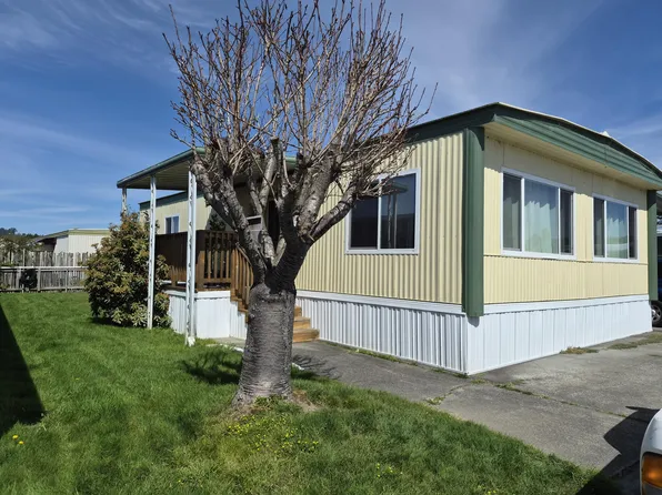 2048 Appaloosa Ln, Arcata, CA 95521