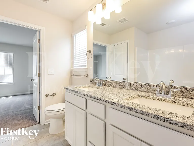 404 Stonefence Dr — Photo 16