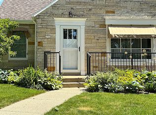 2744 Lefeber Ave, Wauwatosa, WI 53210