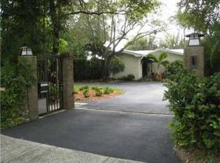 7270 SW 56th St, Miami, FL 33155