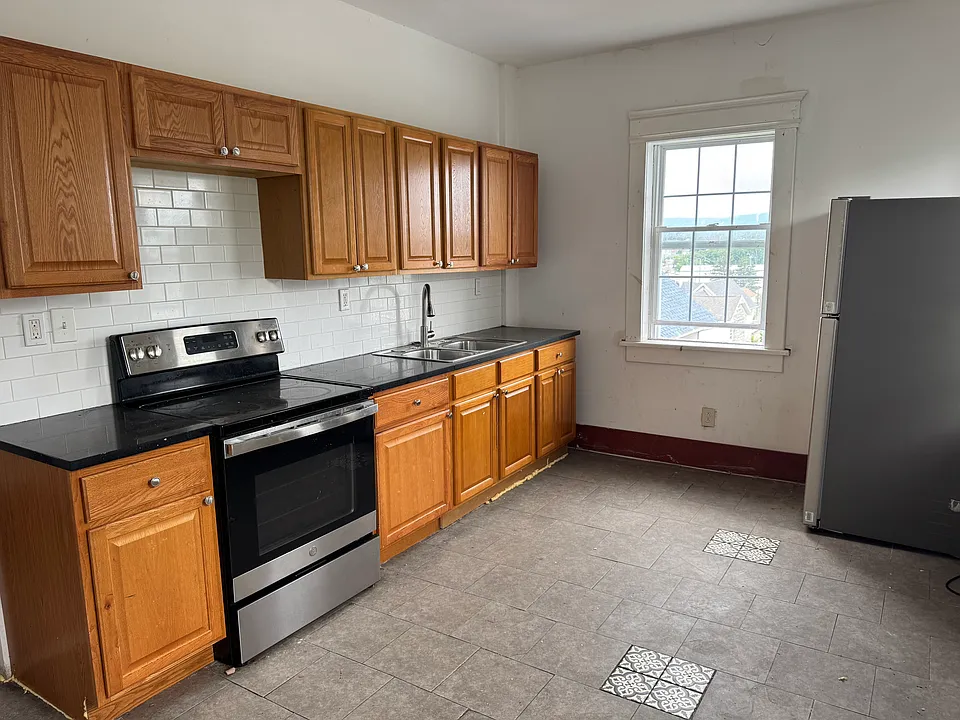 294 Scott St #1