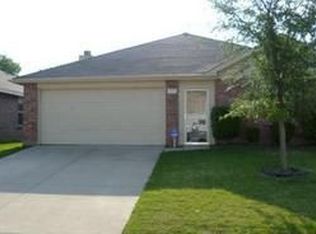 937 Honey Locust Ln, Crowley, TX 76036