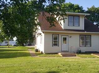 729 E Margaret St, Iron Mountain, MI 49801