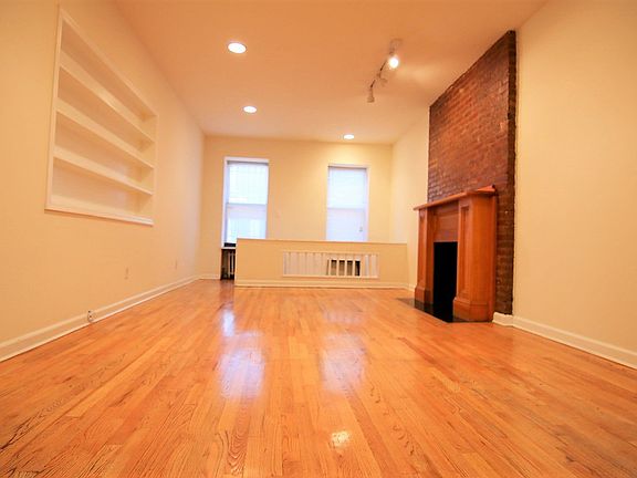 3rd image of 250 W 102nd St APT 1a