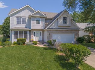 11 Bandecon Way, Bloomington, IL