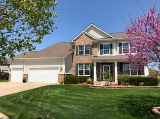 21214 Wynstone Dr, Shorewood, IL 60404