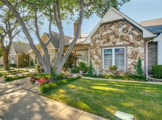 3017 Stonehenge Ln, Carrollton, TX 75006