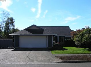 208 Pinehurst Dr, Newberg, OR 97132