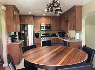 27336 Garza Dr, Santa Clarita, CA 91350