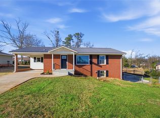 308 W South Fifth St, Seneca, SC 29678