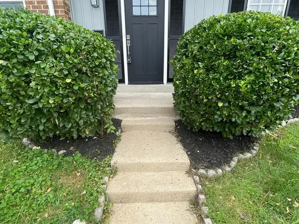 9015 Congress Pl, Landover, MD 20785