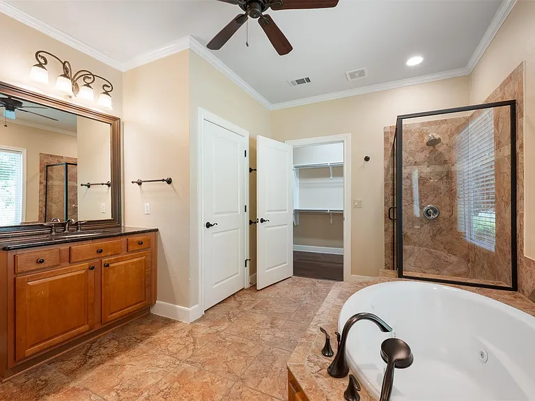 202 River Rock Dr — Photo 19