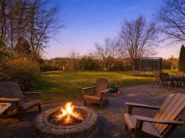 208 Cavalcade Dr, Danville, KY 40422