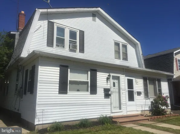 321 Whittaker St, Riverside, NJ 08075