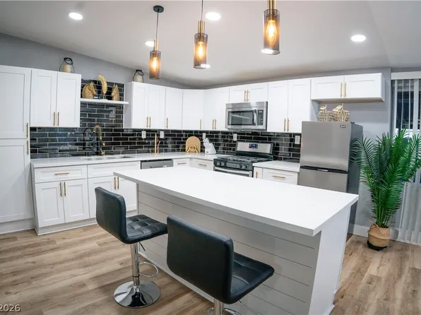 1660 Izabella Ave, Las Vegas, NV 89169