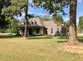 398 Love Rd, Hernando, MS 38632