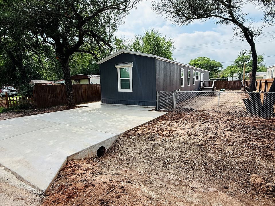 1st image of 3001 Elmwood Dr