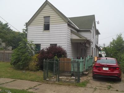 7806 Lawn Ave, Cleveland, OH, 44102