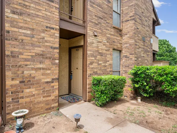 1904 Cloisters Dr APT 414, Arlington, TX 76011