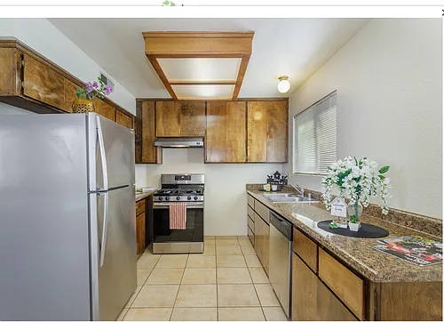 Regency Townhomes Photo 1