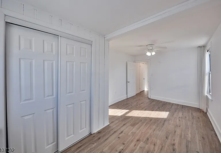 444 James St #B — Photo 24