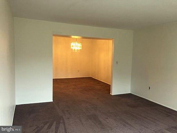 4th image of 1601 Silver Ct