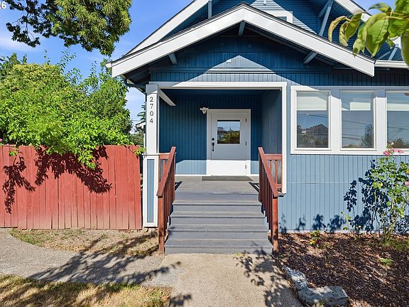 4th image of 2704 SE 84th Ave