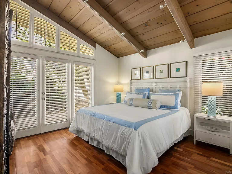 2122 Paseo Dorado — Photo 14