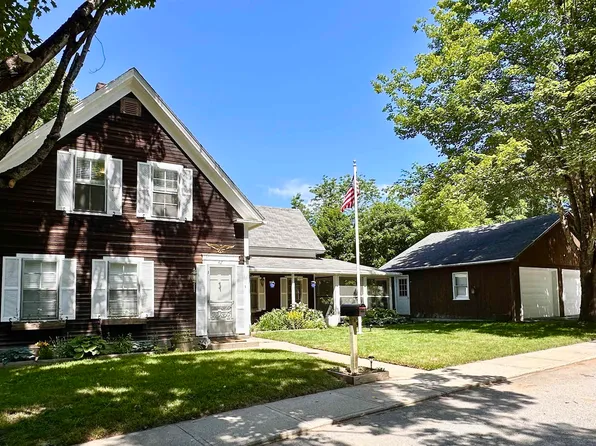 42 Granite Street, Troy, NH 03465