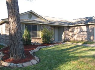 2804 Jeb Stuart Dr, League City, TX 77573