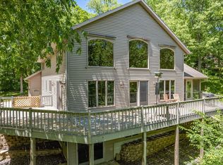 S11415 Seitz Rd, Sauk City, WI 53583