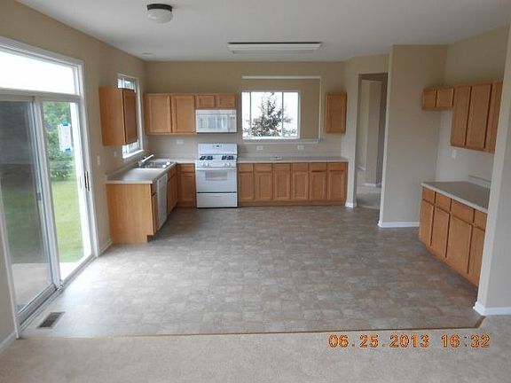 4th image of 3039 Foxmoor Dr