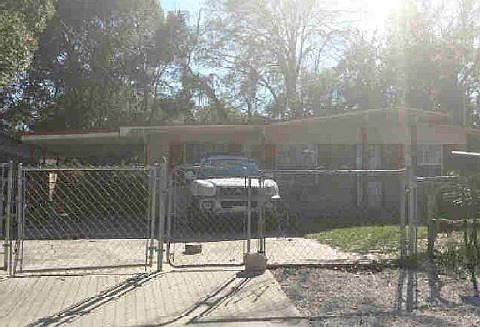 2nd image of 2118 W 15th St
