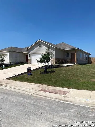3 bed, 2.0 bath, 1362 sqft, $1,845 — Photo 1