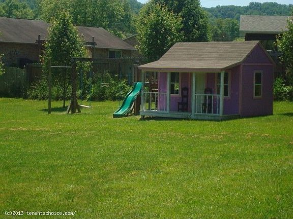 3rd image of 7209 Hartley Ln