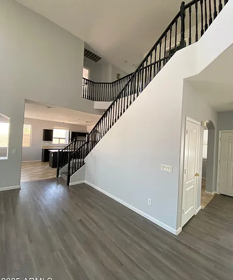 8402 S 48th Dr — Photo 3