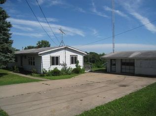 310 SE 13th St, Aledo, IL 61231