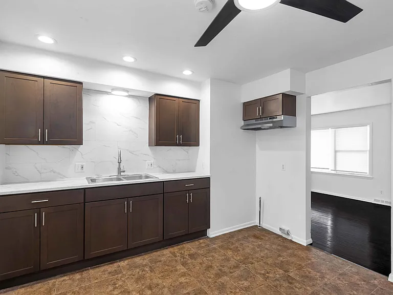 2131 37th St NW — Photo 5