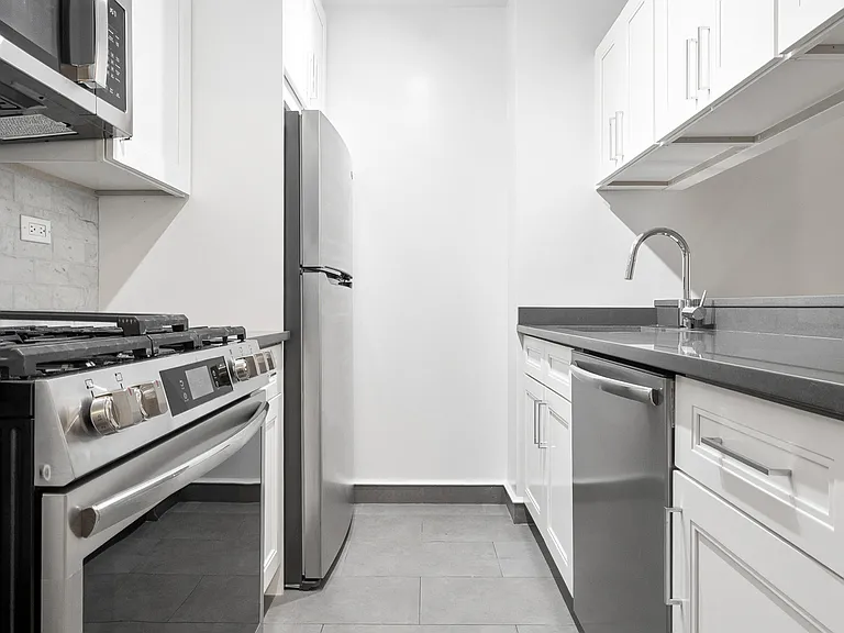 145 W 67th St #5B — Photo 8