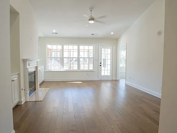 1712 Headley Grn, Lexington, KY 40504