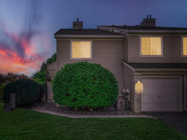 2225 Ranchview Ln N Unit 7, Plymouth, MN 55447