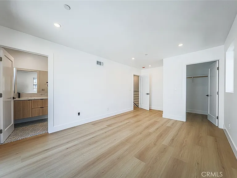 1237 N Orange Dr #B — Photo 26