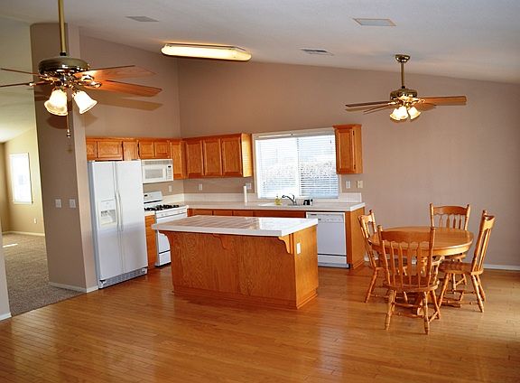 2nd image of 4048 Pelican Ct