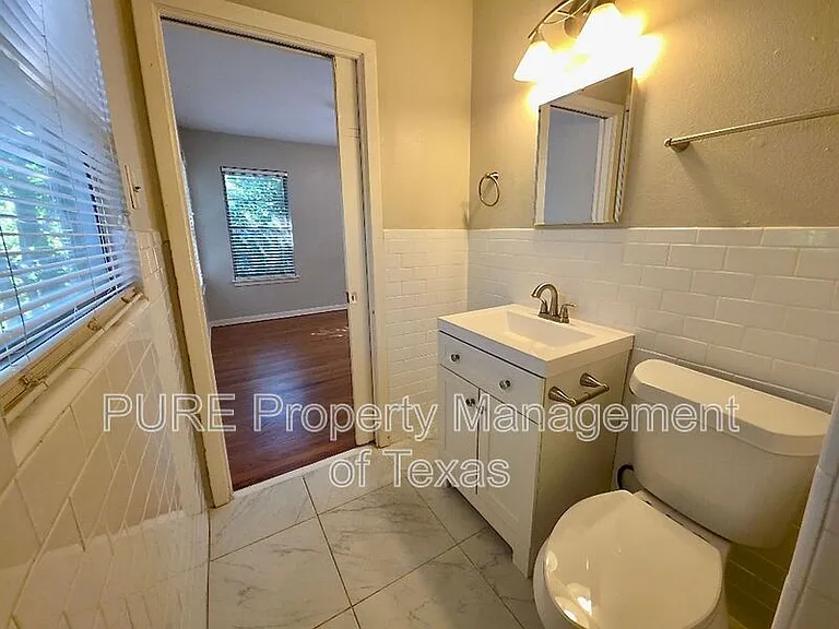 1408 Glencrest Dr — Photo 11