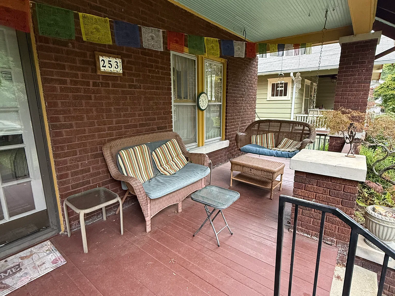 3 bed, 1.5 bath, 1628 sqft, $2,995 — Photo 2