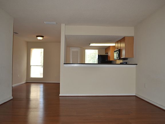 5th image of 1810 NW 23rd Blvd APT 223