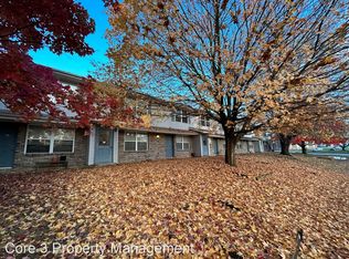 700 Golfcrest Rd S #8, Normal, IL 61761